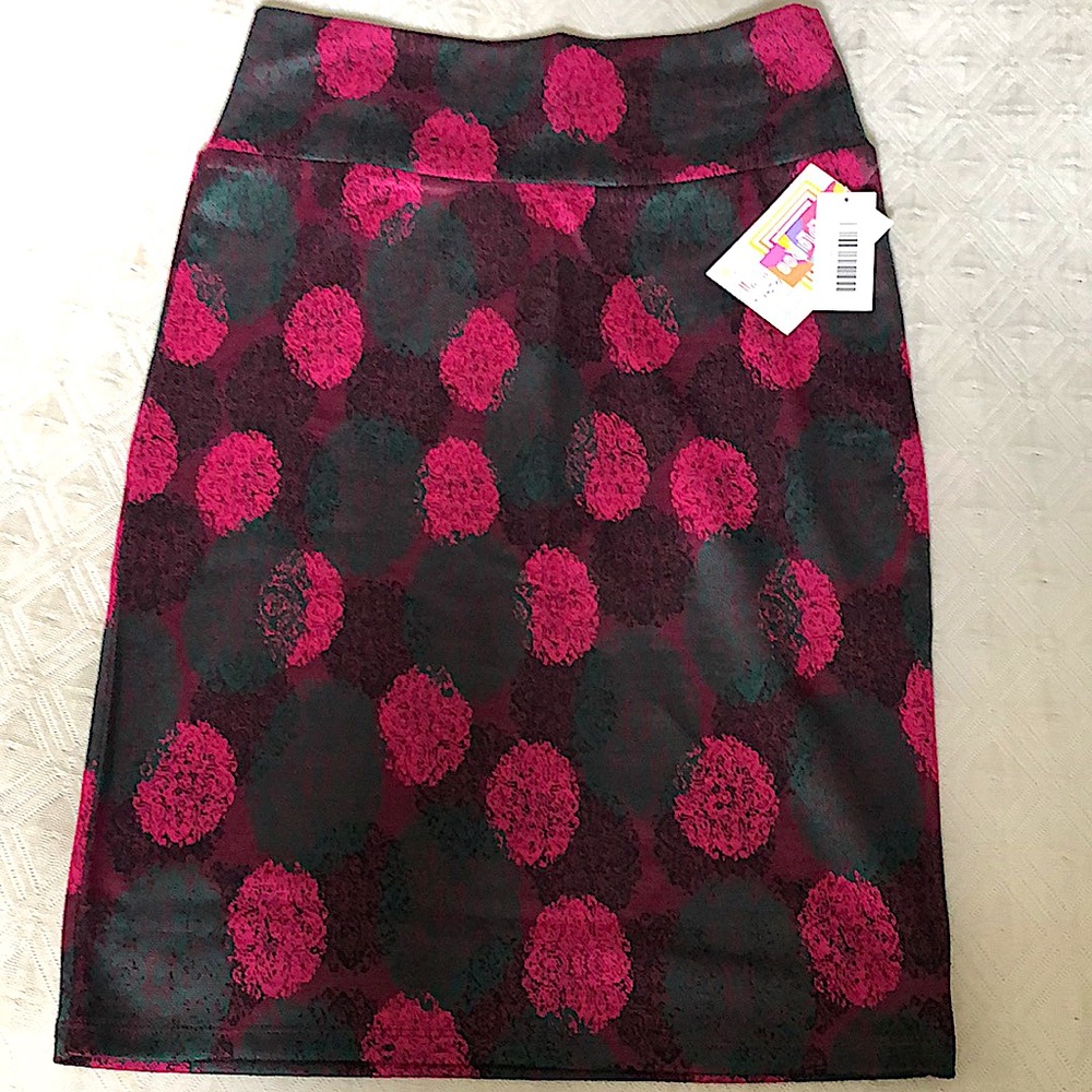 NWT Lularoe Cassie Pencil skirt, Size Small